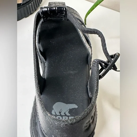 SOREL ONA Streetworks Fisherman Mid Sandal | Black Croc Embossed | Women’s 8 New - Picture 8 of 13